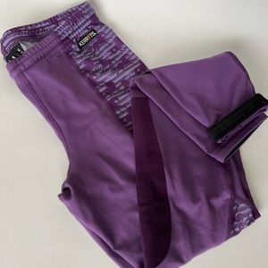 Kerrits Children/youth XL purple horse riding tights with knee patch equestrian